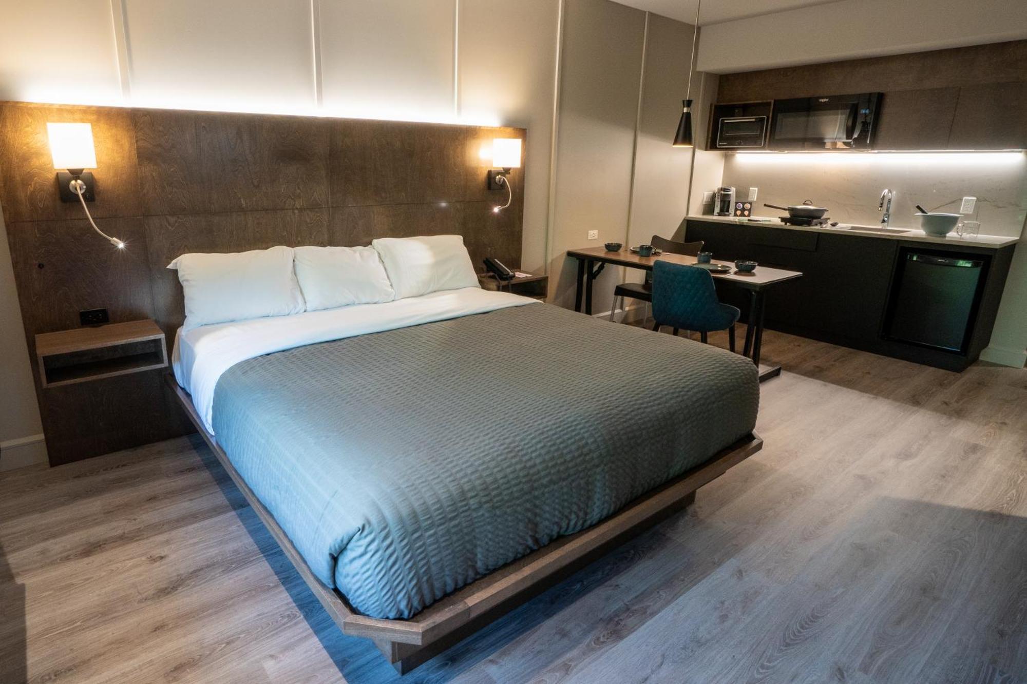 Hotel & Suites Normandin Lévis Екстериор снимка